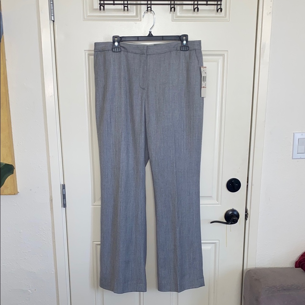 Anne Klein Gray Trousers with Straight Leg Design